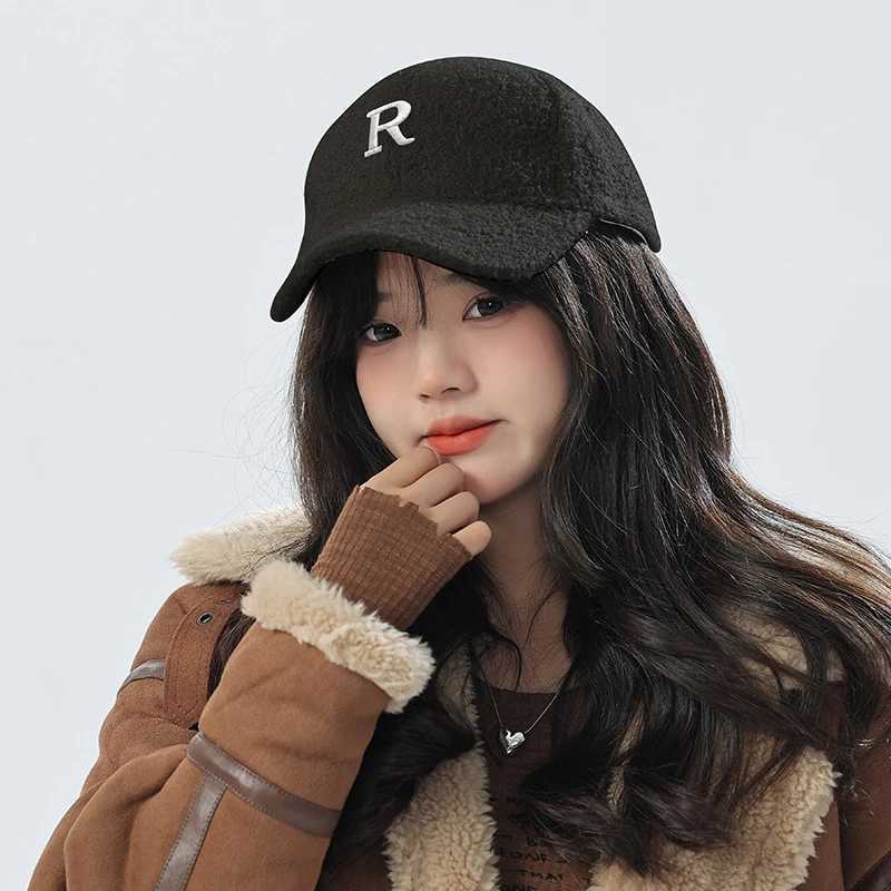 Plush baseball cap womens winter warm thick cashmere leather cap solid color adjustable womens duckbill cap W241225