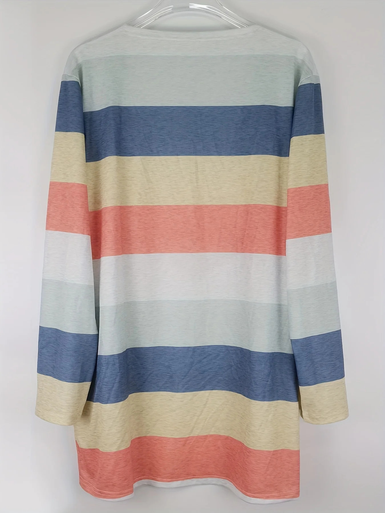 Womens Plus Size Colorblock Cardigan with Pockets Stylish and Comfortable Fashion Casual Vneck Loose Clothing 241225