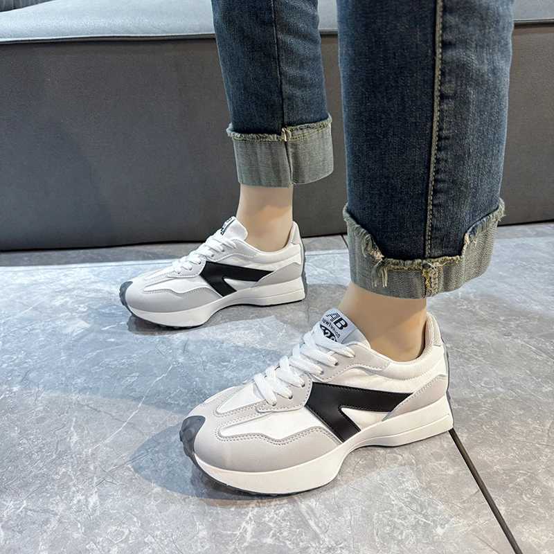 New Arrival Women Sneakers New Summer Causal Breathable Sneakers Fashion Lace Up Breathable Sneakers Platform Outdoor Walking Designer Shoes T250311
