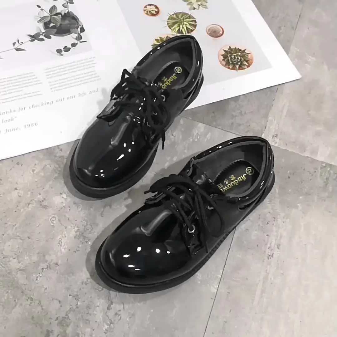 Athletic Outdoor Kids Boys Leather Shoes Black Patent Leather Single Footwear England Style Flower Boys Footwear Kids Performance Party Shoes H241223