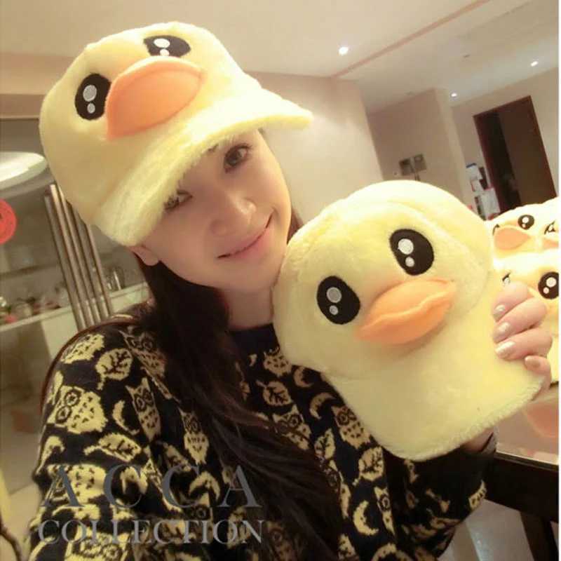 Cartoon yellow duck baseball cap childrens baseball cap cashmere to keep warm winter cashmere snap button gorilla boy girl toe cap W241225