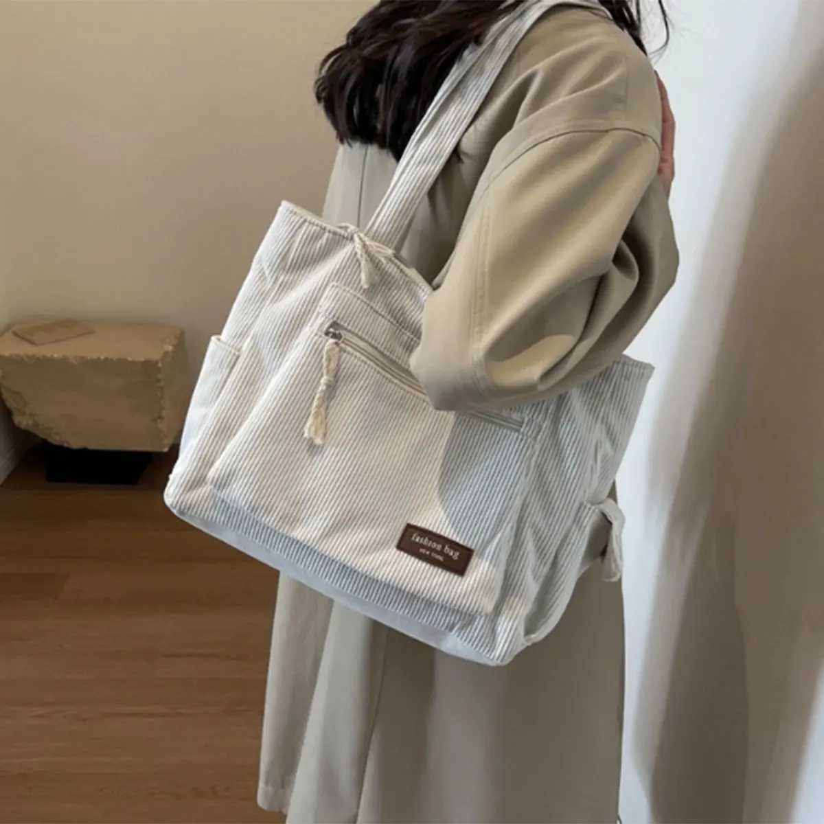 Solid color corduroy bag girls Tote bag with a large capacity commuter fi shoulder bagXJ241225