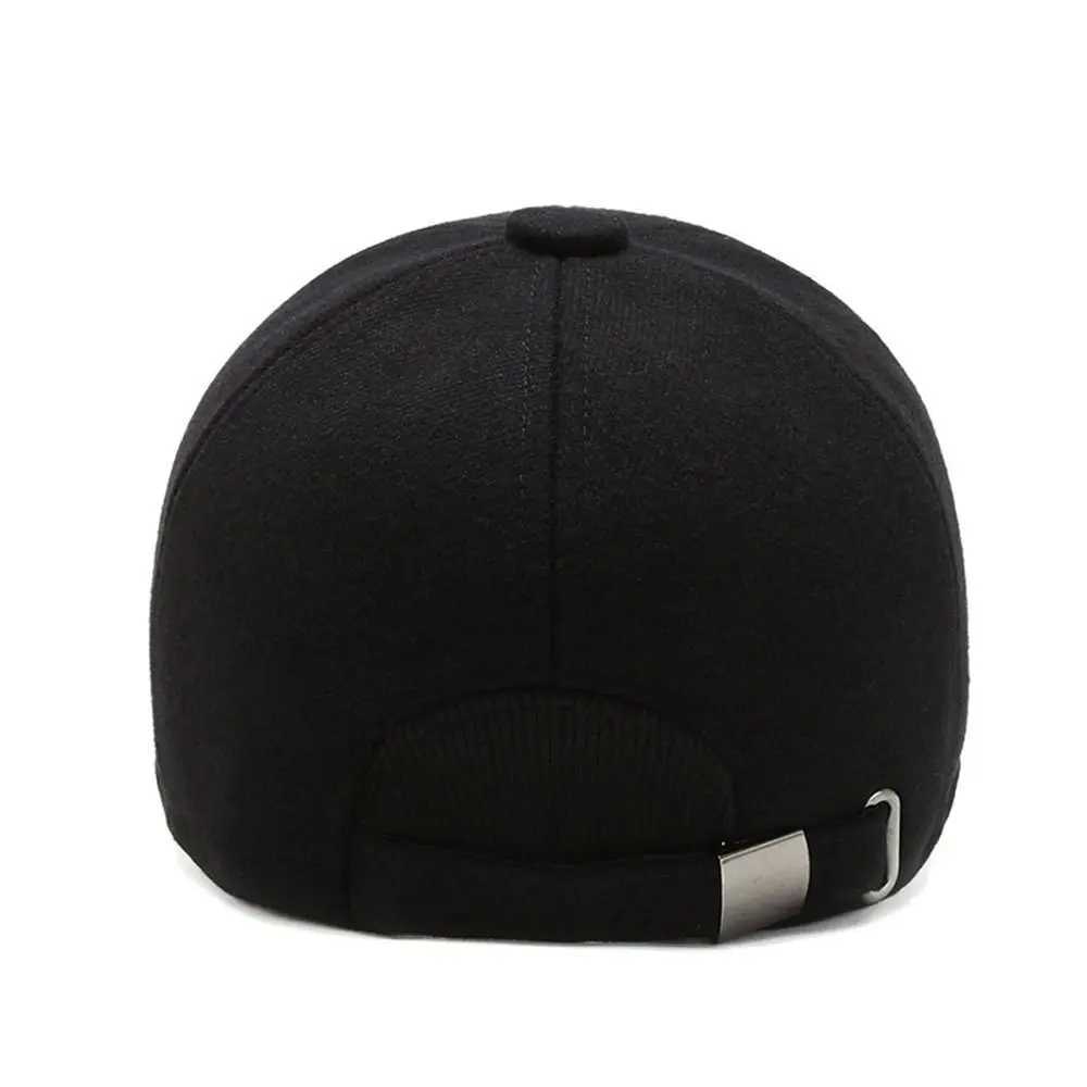 Fashionable breathable baseball cap big head leather cap sports cap warm ear protection duck tongue cap W241225