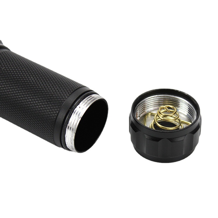 Long-Life Battery Waterproof LED Torch for Outdoor Adventures Flashlight casing
