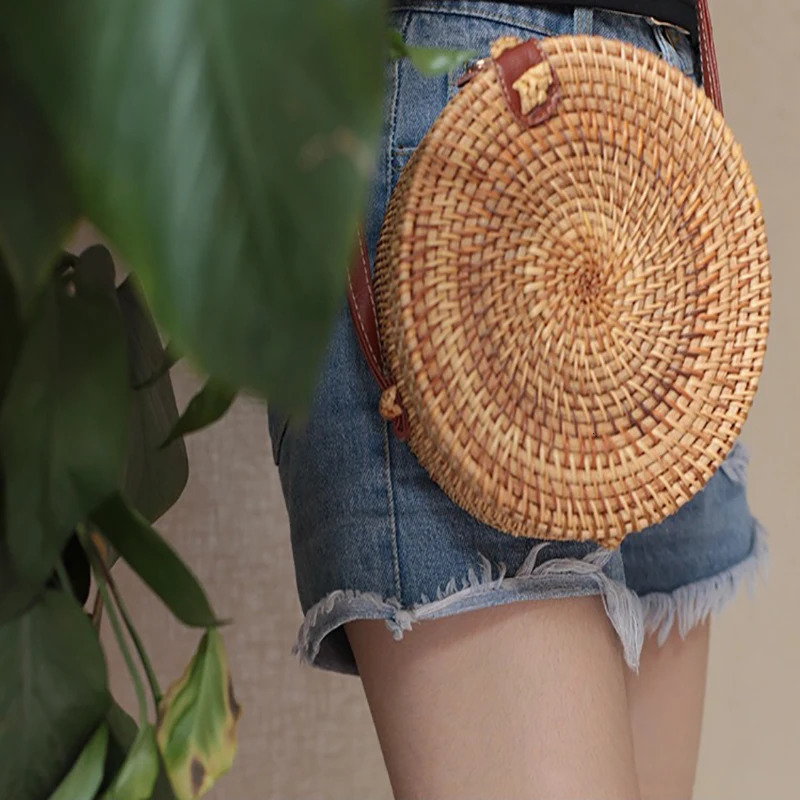 Rattan Woven WomenS Shoulder Bag Round Straw Beach Bags Female Bohemian Handbag er Handmade Crossbody Bag Bali Box 250103