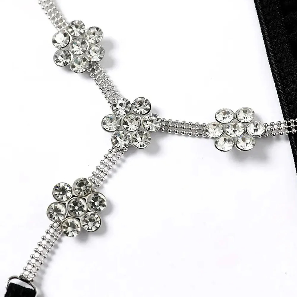 Rhinestone Flower T-shaped Sexy Exaggerated Waist Accessories Beach Body Chain 241225