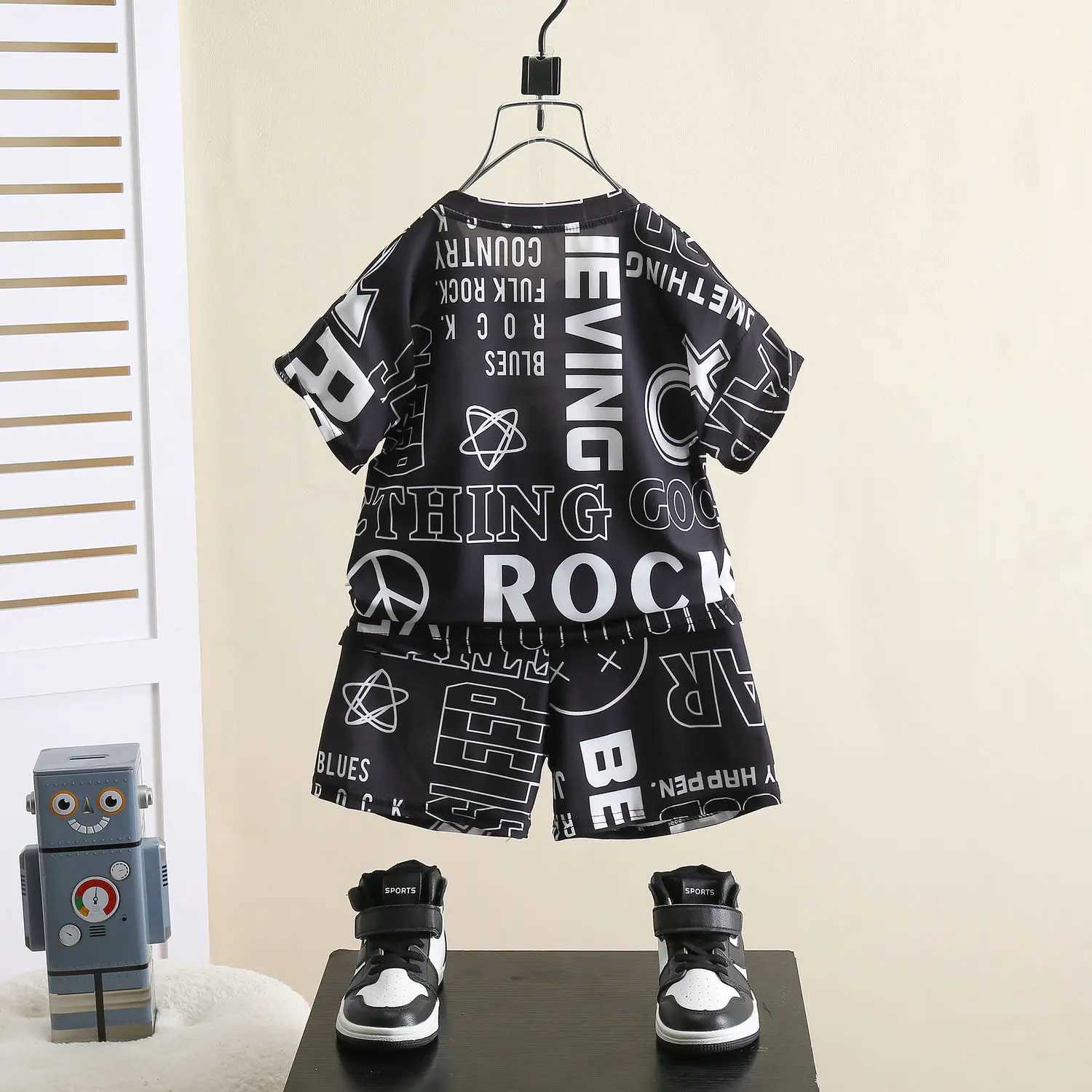 Clothing Sets Summer Kid Boy Clothes Set Letter Printed T-shirts and Shorts 2pcs Suit Children Girls Short Sleeve Top Bottom Outfits TracksuitY241225N