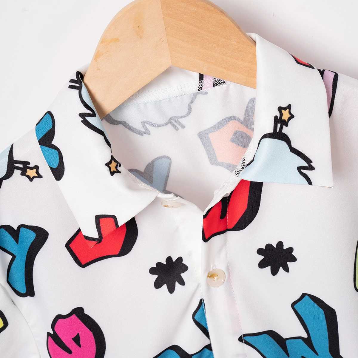 Clothing Sets Summer Boys Fashion Shirt Suit Single-breasted Lapel Short Sleeve Letter Full Print Shorts 2pcs Childrens Street Style SuitY241225MH1T