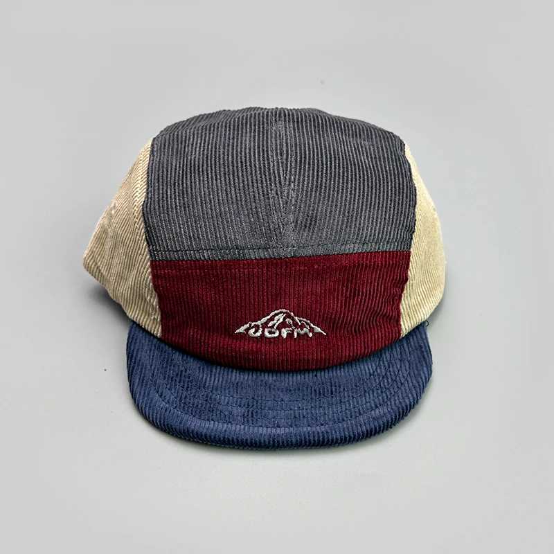 Japanese Embroidered Colored Block Baseball Hat New Neutral Corduroy Breathable Retro Sunshade Versatile Street Fashion Peaked Caps W241225