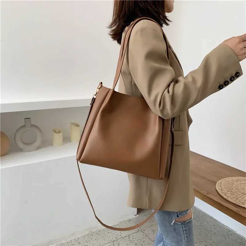 Simple Women Bucket Shoulder Bags New Solid Color Handbags 2023 Large Capacity Tote Bags Large Capacity Pu Leather BagsXJ241225