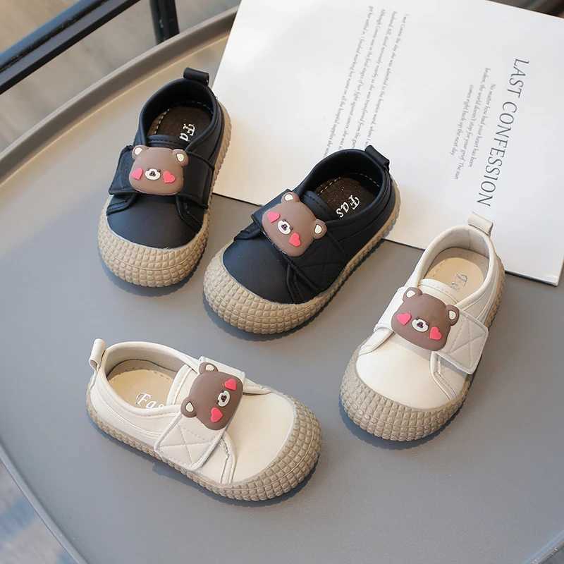 Athletic Outdoor Childrens Single Shoes Spring Fall Black Leather Cartoon Boys Girls Board Shoes 0-7 Years Old Casual Hundred Kid Baby Sneakers H24122