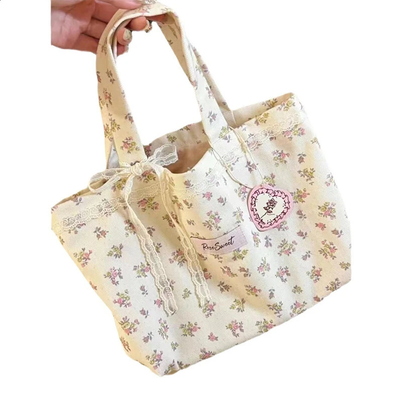 Large Capacity Fragmented Flowers Pattern Tote Bag Fashion Sweet With Lace Bow Storage Handbags Canvas Handbag 241213