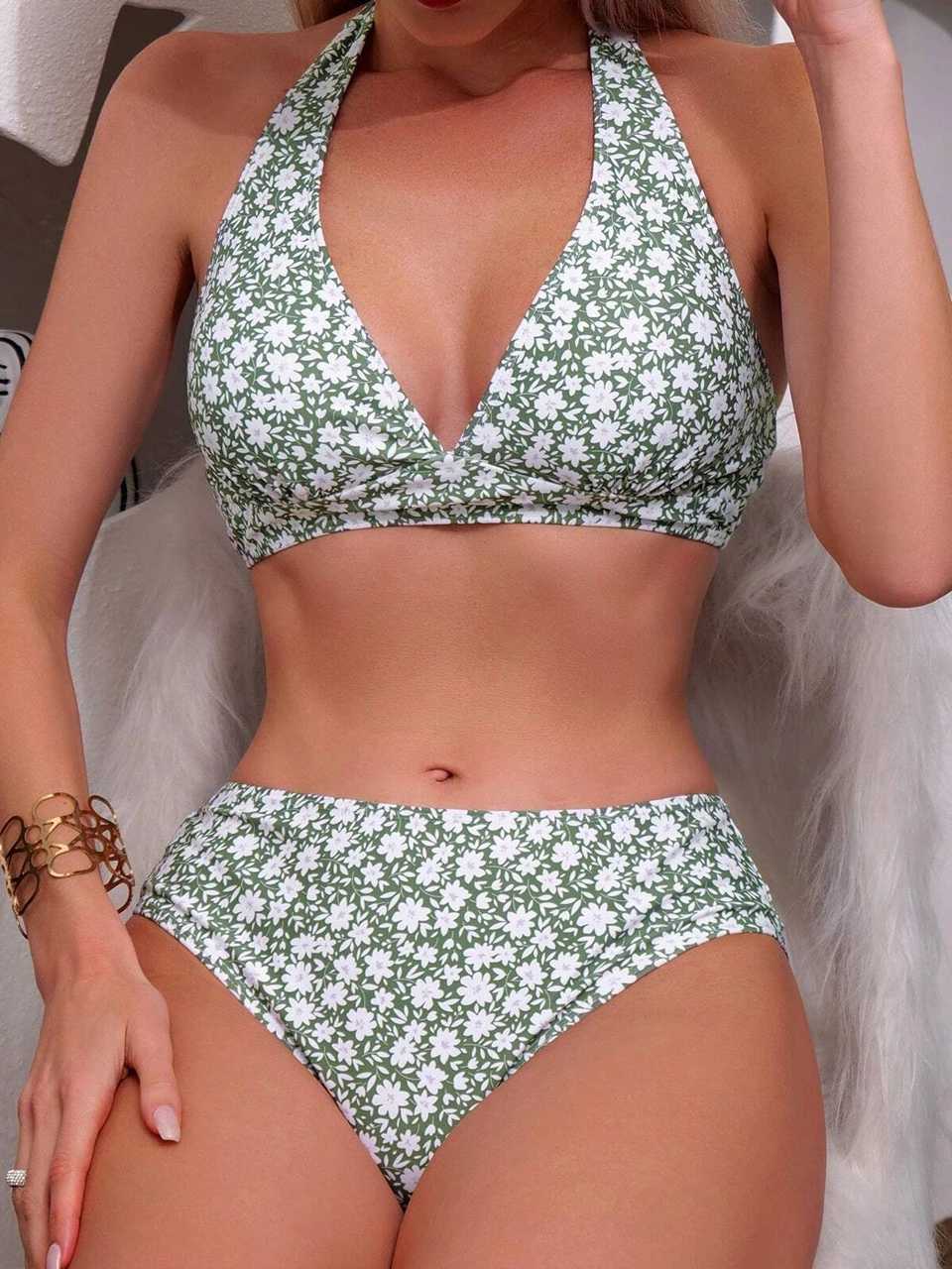 3-piece printed camisole bikini swimsuit with ruffled edge decoration beach skiing swimsuit 2024 womens beachwear womens swimsuitW241225