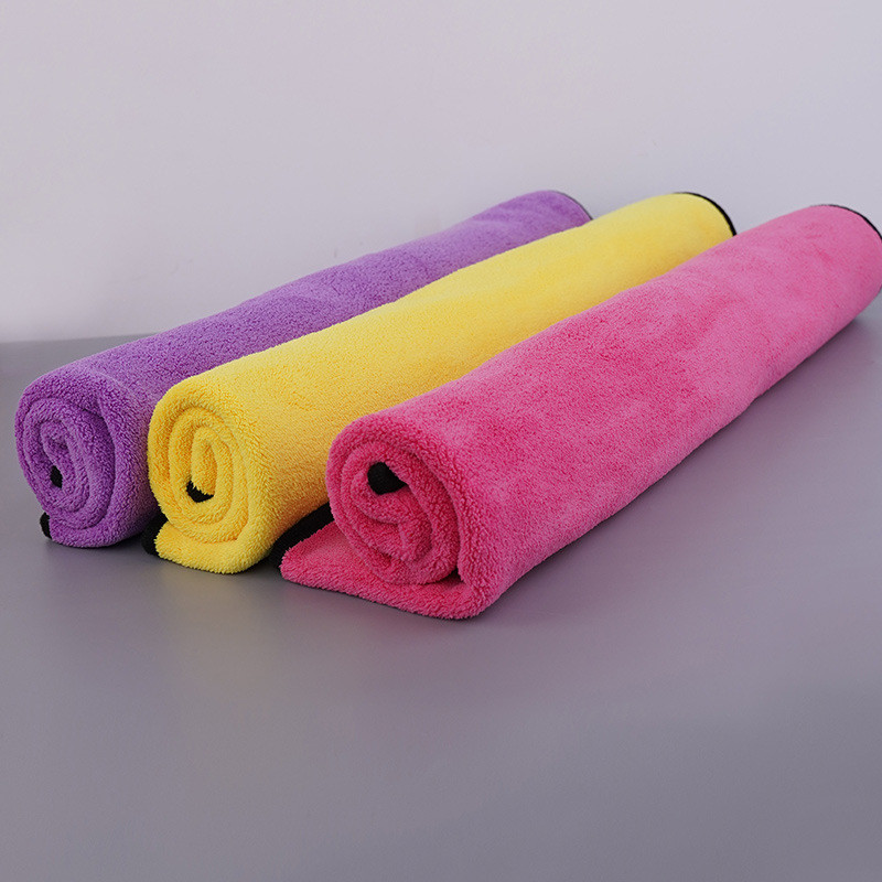New Quick Drying Dog and Cat Towels Soft Fiber Towels Absorbent Bath Towel Pet Bathrobe Convenient Cleaning Towel Pet Supplies