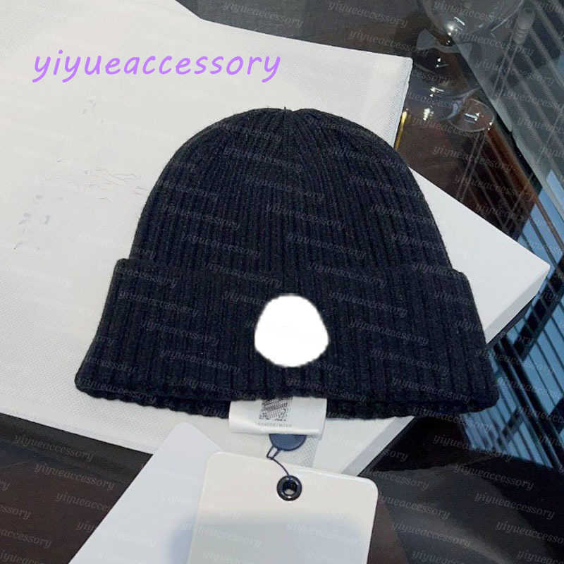 Fashion beanie hat classic wool hat tricolor striped skull cap bonnet women men Thick Wool Embroidery Hat autumn and winter warm hat mutze High quality Knitted hat
