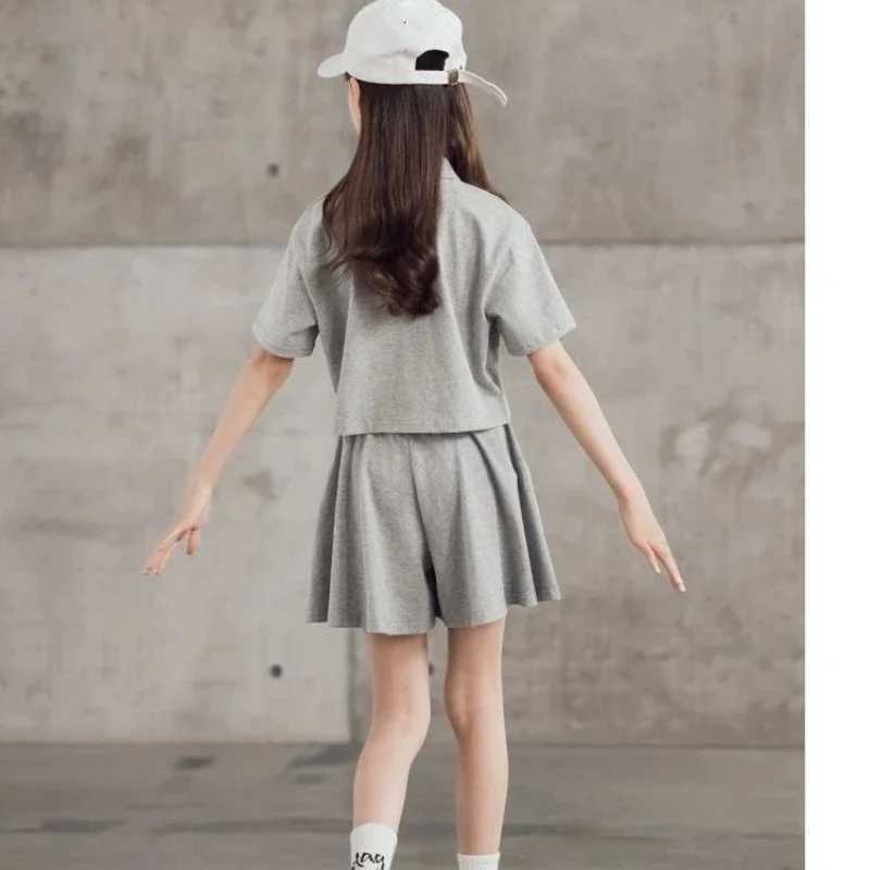 Clothing Sets Summer Children Girl Clothes Set Kid Lapel Tshirts and Shorts 2 Pieces Suit Short Sleeve Letter Top Bottom Outfits TracksuitsY241225RQOB