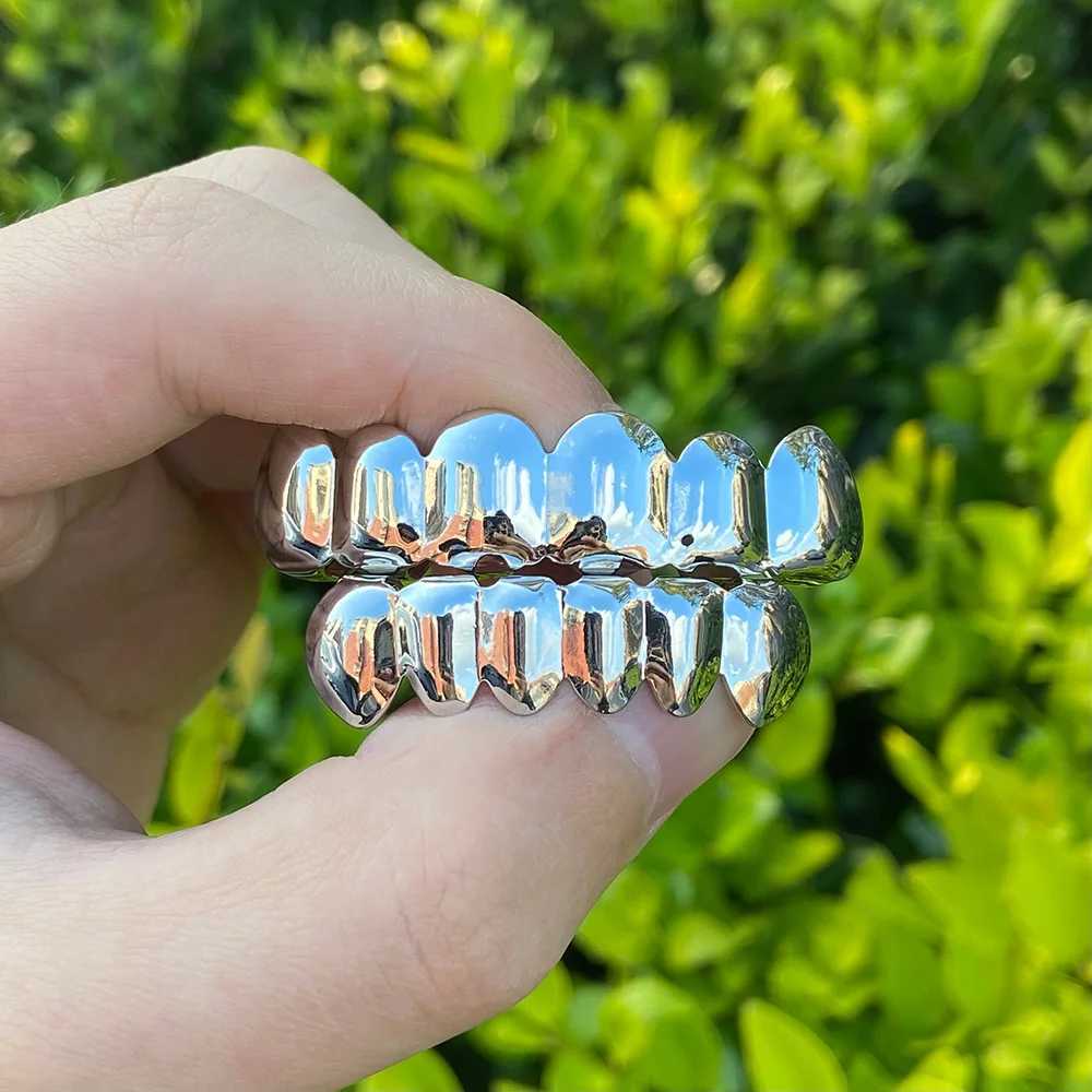RACHELZ Hip Hop Glossy Teeth Grillz Fashion Gold Color Top Bottom Tooth Cs Dental Grills For Women Men Halloween JewelryXJ241225
