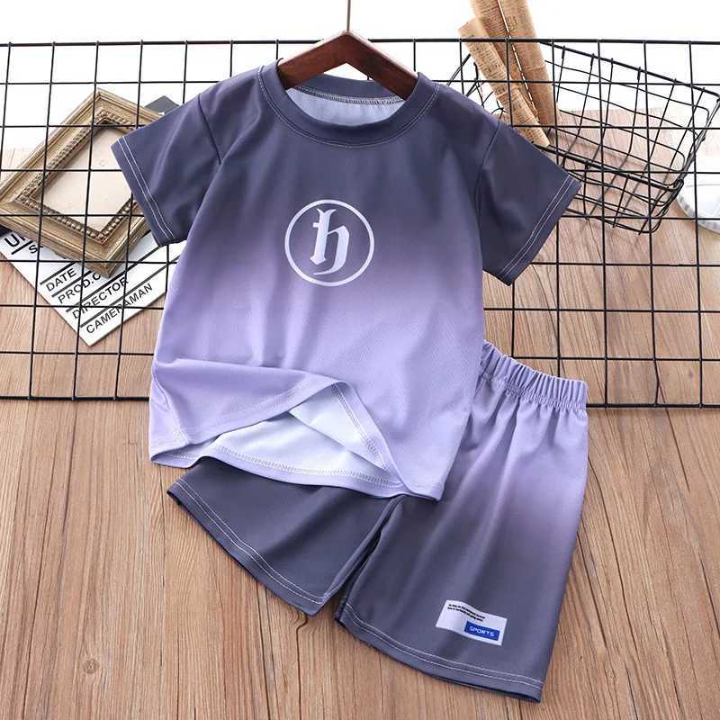 Clothing Sets Childrens clothing summer sports short sleeved set for boys summer new childrens boys clothing gradient Tshirtshorts twopiece sportswY24