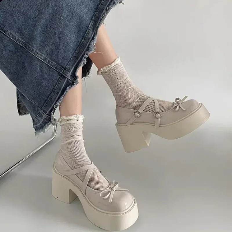 Womens Chunky Heel Mary Janes Shoes Spring Round Toe Pumps Platform Shoes for Women Dress Students Womens Lolita Heeled Shoes 241225