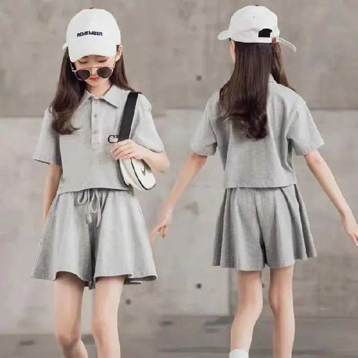 Clothing Sets Summer Children Girl Clothes Set Kid Lapel Tshirts and Shorts 2 Pieces Suit Short Sleeve Letter Top Bottom Outfits TracksuitsY241225RQOB
