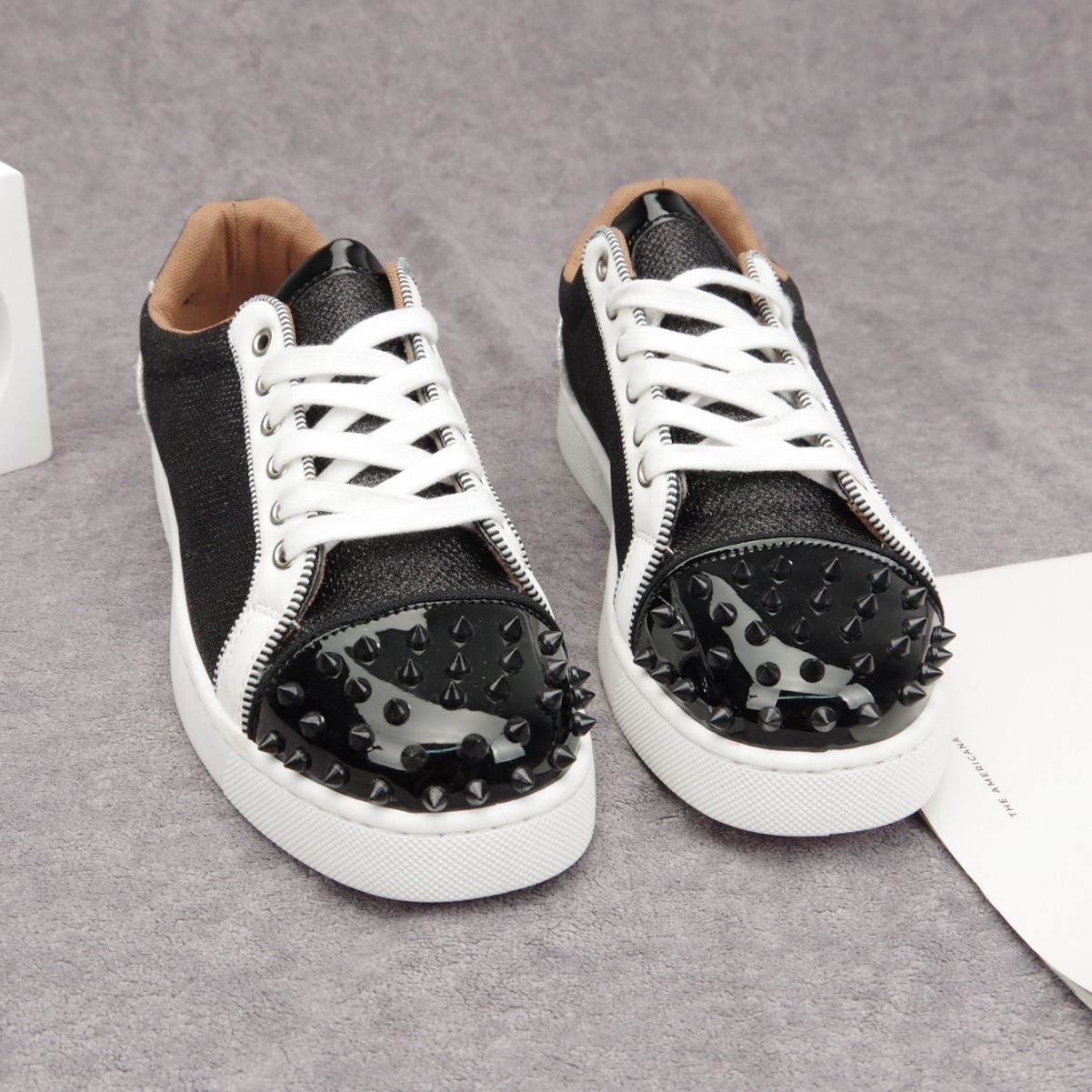 classic casual shoes men mens rivet trainers black white sliver fashion red shoe outdoor sports running trainers sneakers
