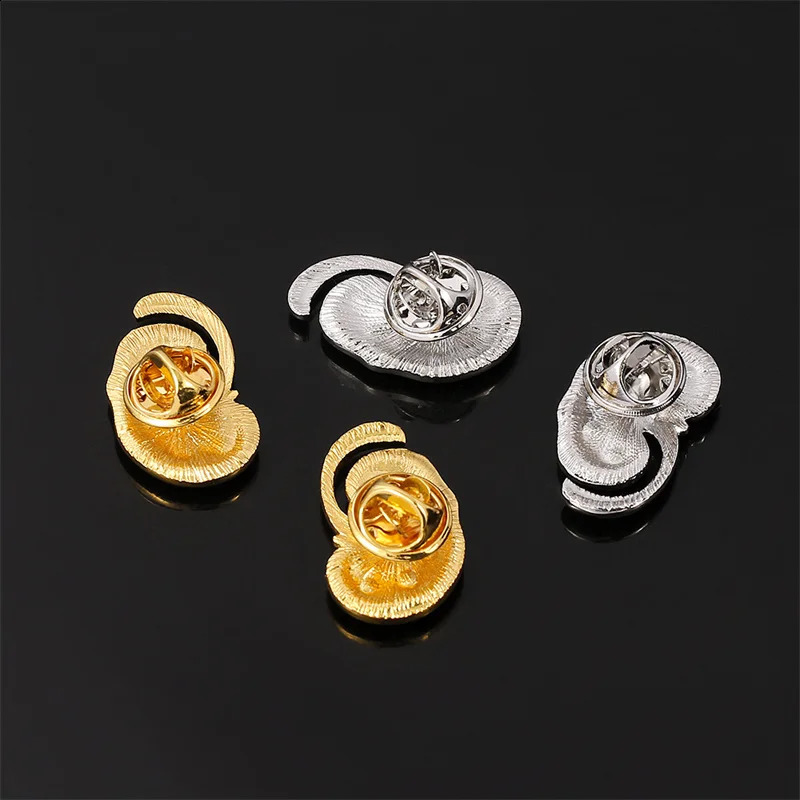 Wholesale 10Pcs/Lot Red Kidney Crystal Enamel Pin Gift Doctor Nurse Brooches Jewellery Accessories Badge 241224