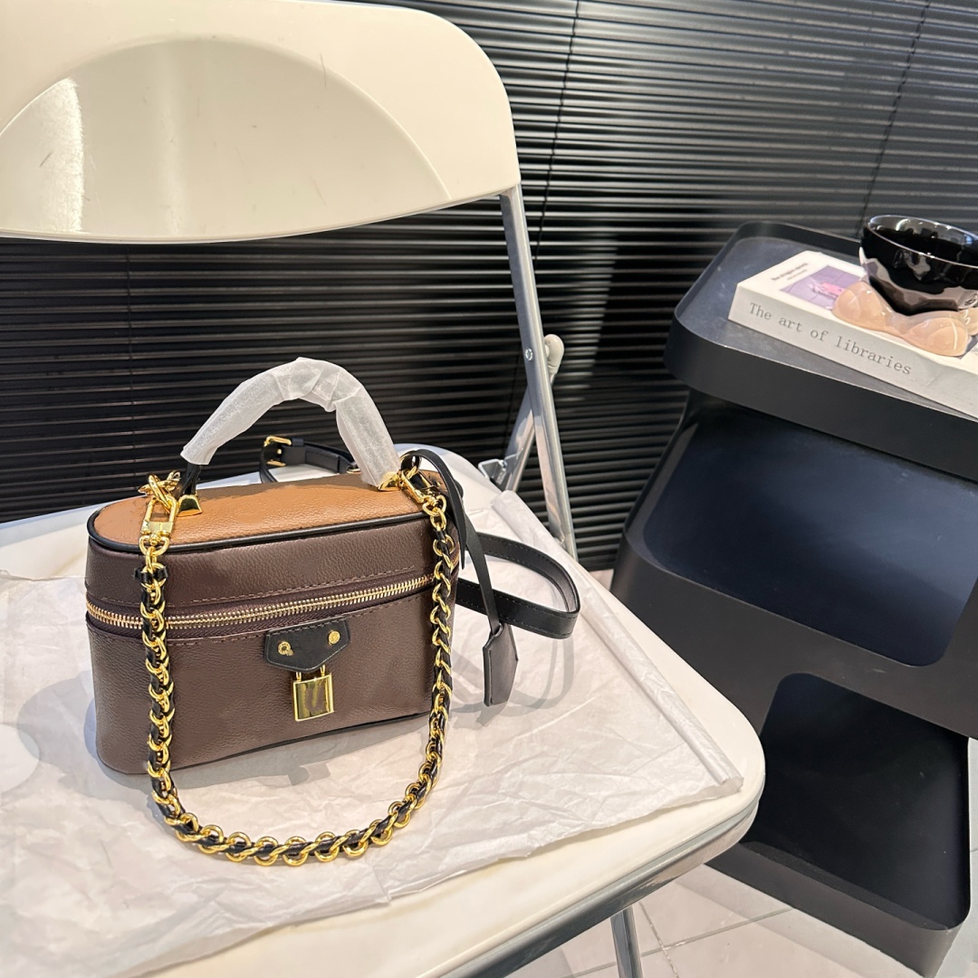 Top high quality Women cosmetic bag genuine leather makeup bags make up box large travel organizer travel toiletry bag totes 29332