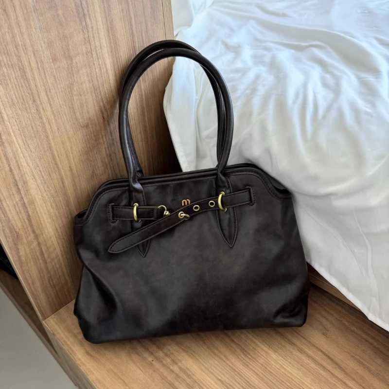 Vintage hot Large Capacity Brown Shoder Y2k Designer Casual Travel Cmuter Tote Bags Blacke Purses and Handbags for Wen Z241213