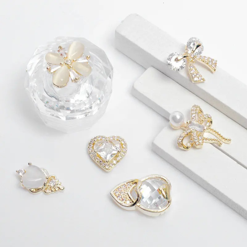10pcs/lot 3D Love Flower Zircon Crystals Metal Alloy Rhinestones Jewelry Nail Art Decorations Nails Accessories Charms Supplies 241225