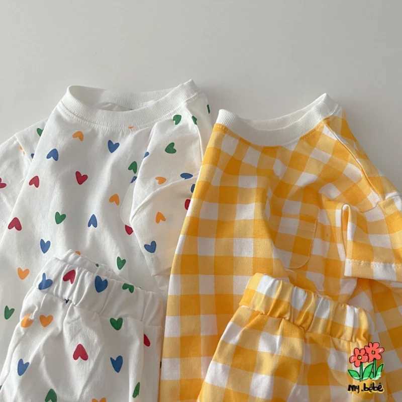 Clothing Sets Korean Version Of The Baby Suit Refreshing Comfortable Short-Sleeved Suit Summer Love Plaid Casual T-Shirt Shorts Two-Piece SetY241225CY
