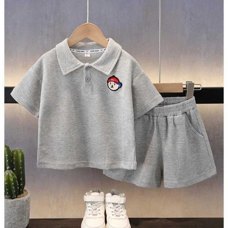 Clothing Sets Summer Baby Boy Clothes Set Lapel Tshirts and Shorts 2pcs Suit Childrens Short Sleeve Polo Top Bottom Teenage Casual TracksuitY2412253YP