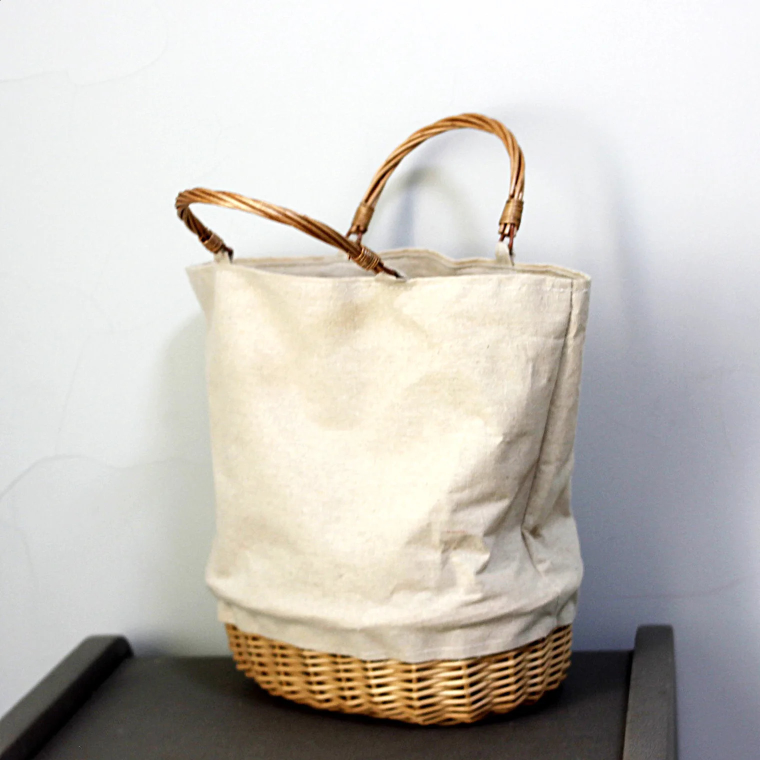 New Free Shipping Designer Bag Wicker Woven Basket En Patchwork Handbag Handmade Rattan Bag Bohemian Straw For Woman Travel Beach Bags Tote