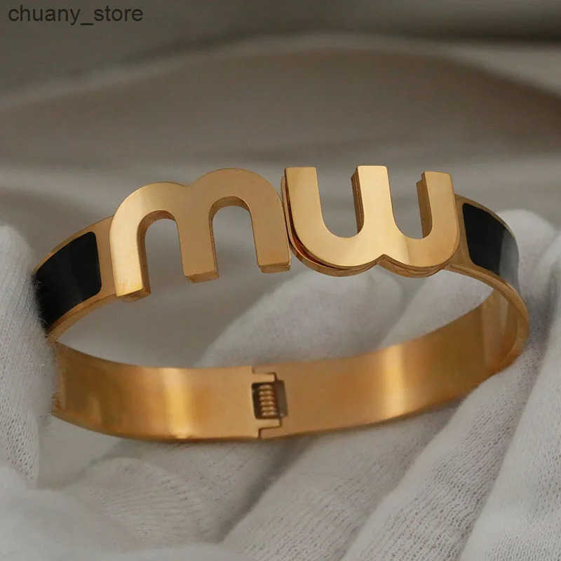 Chain Stainless Steel Metal Letter M Bangles s for Women Fashion Brand Jewelry Black Bangles Accessories L240910