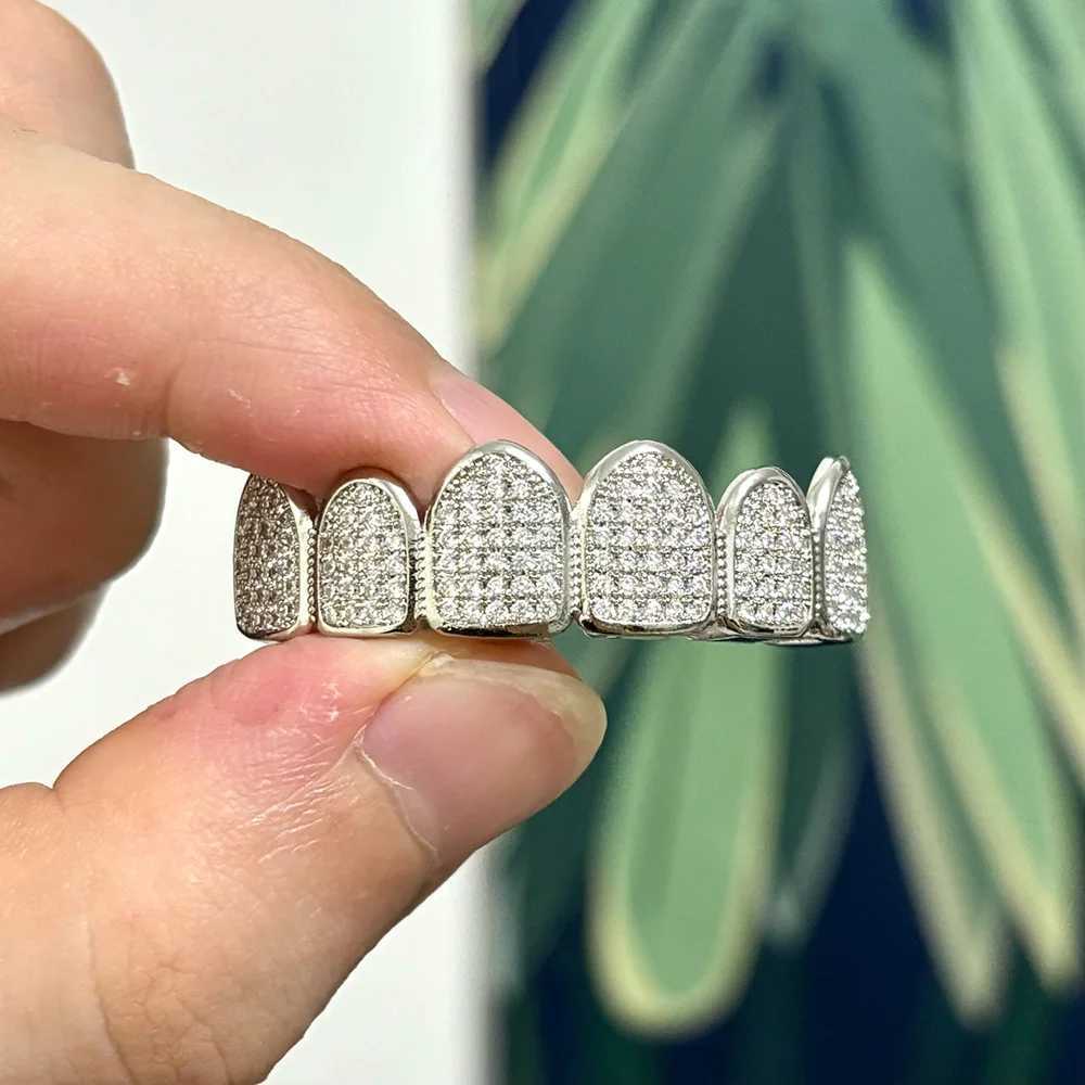 RACHELZ Hip Hop Full CZ Stone Teeth Grillz Fashion Gold Silver Color Cubic Zircon Tooth Cs For Men Women Jewelry CosplayXJ241225