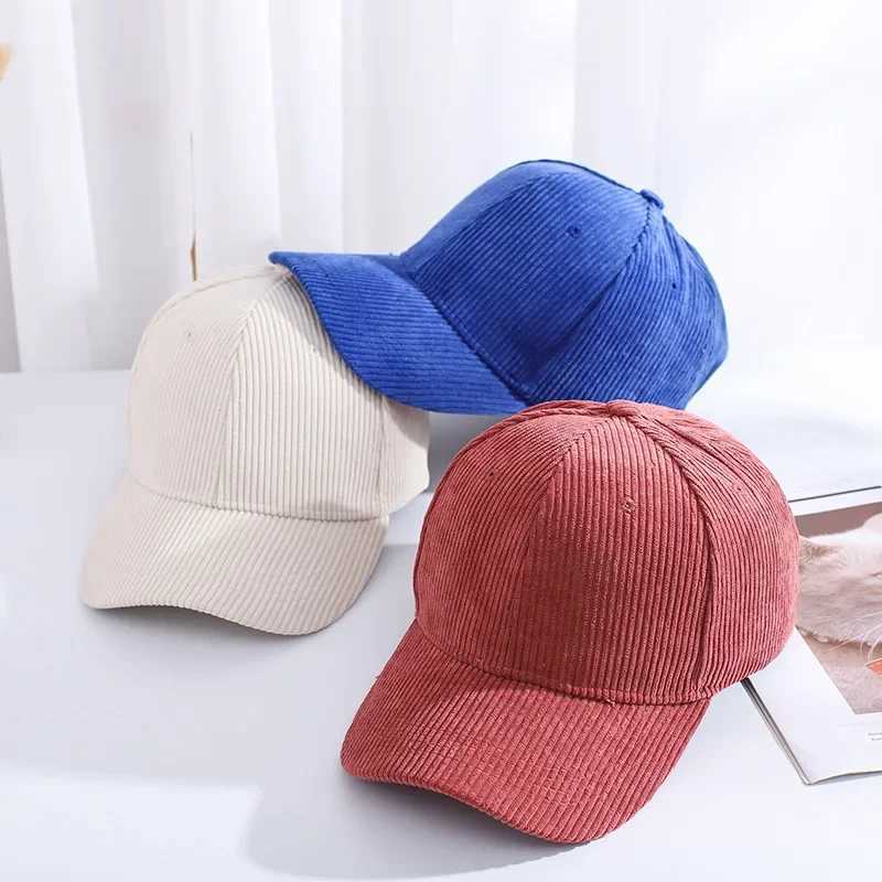 Winter Corduroy baseball cap thick solid casual cap autumn unisex retro hip-hop cap fashionable playful hat W241225