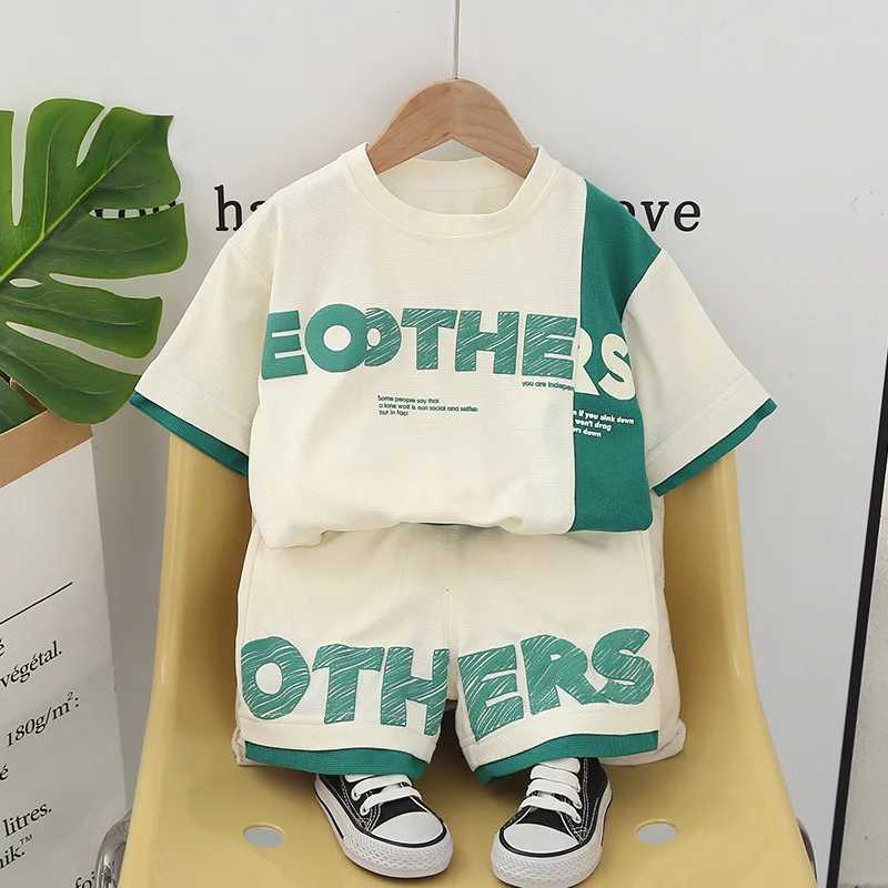 Clothing Sets 2024 Designer Baby Boy 18 Months Old Summer Childrens Clothing Patch Work Letter Short Sleeve T-shirt and Short Sleeve Boys Clothing Set