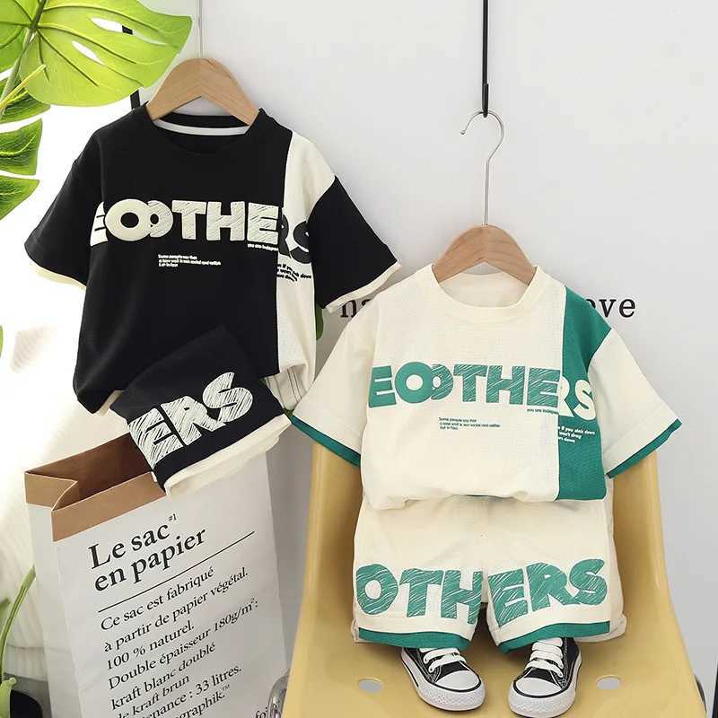 Clothing Sets 2024 Designer Baby Boy 18 Months Old Summer Childrens Clothing Patch Work Letter Short Sleeve T-shirt and Short Sleeve Boys Clothing Set