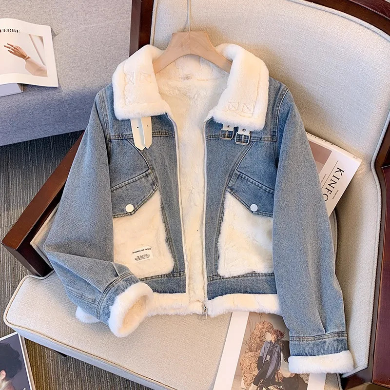 Thickened Lapel Denim Coat Windproof Outerwear Women Fashion Loose Jacket Coat Loose Outerwear Long Sleeved Wool Autumn Winter 241223