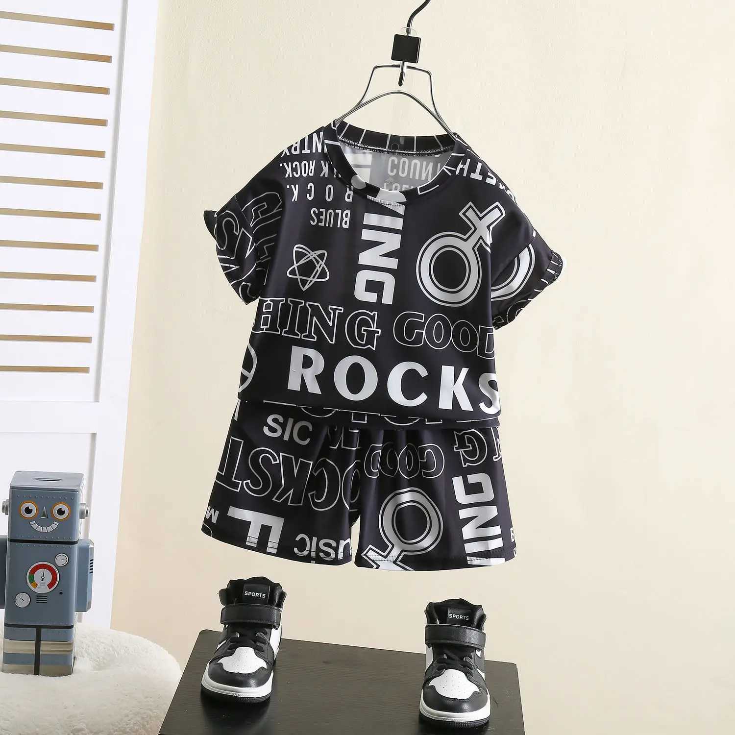 Clothing Sets Summer Kid Boy Clothes Set Letter Printed T-shirts and Shorts 2pcs Suit Children Girls Short Sleeve Top Bottom Outfits TracksuitY241225N