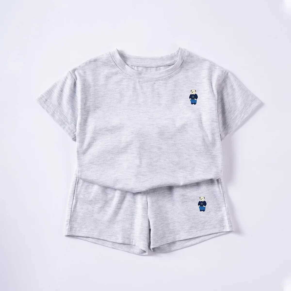 Clothing Sets Childrens Cartoon Bear Short-sleeved Suit Boys Girls Korean Fashion T-shirt + Casual Shorts Cotton Suit 0-6Y Summer Hot SalesY241225OXJ6