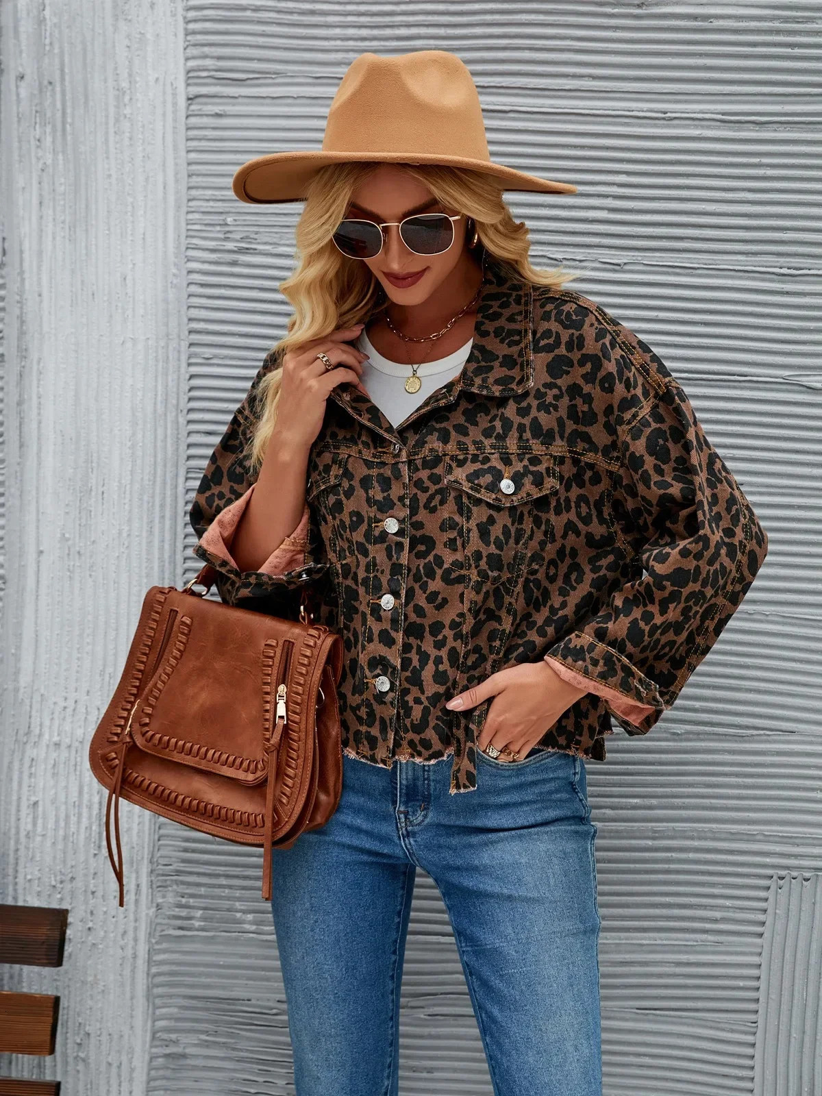 Denim Jacket Autumn Winter American Style Womens Clothing Washed Long Sleeved Ripped Solid Color Loose Denim Coat Trend 241223