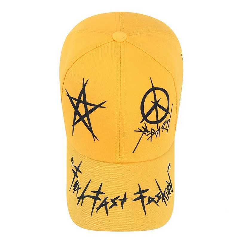 Fashionable yellow graffiti baseball cap with snap button hip-hop street casual printed foot cap mens spring and summer truck cap W241225