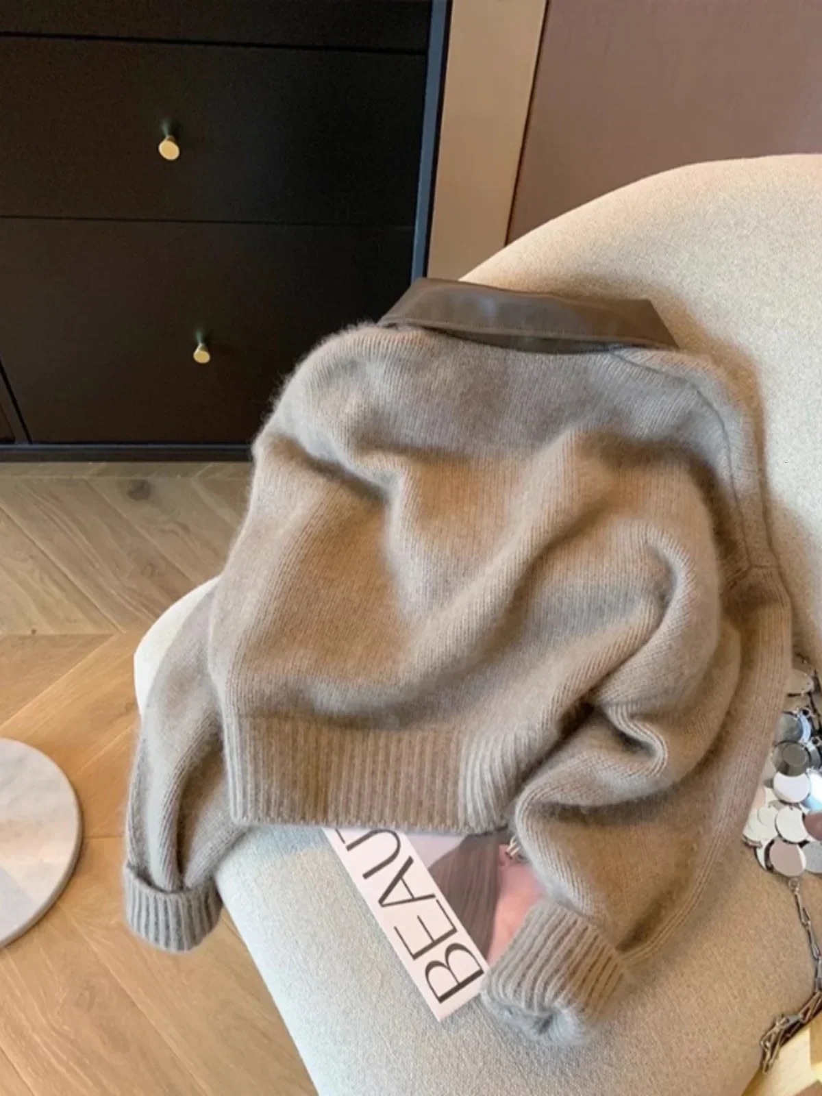Women Leather Collar Patchwork Double Zipper Knit Cardigan Graceful Fit Temperament Outer Wear Lapel Knitted Jacket 241225