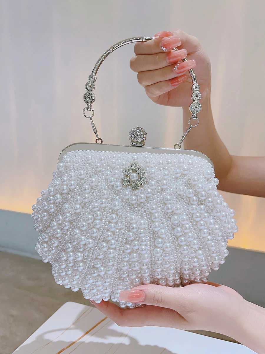 High Quality Artificial pearl and diamond cluTCh bag metal chain handbag floral handbag T241225