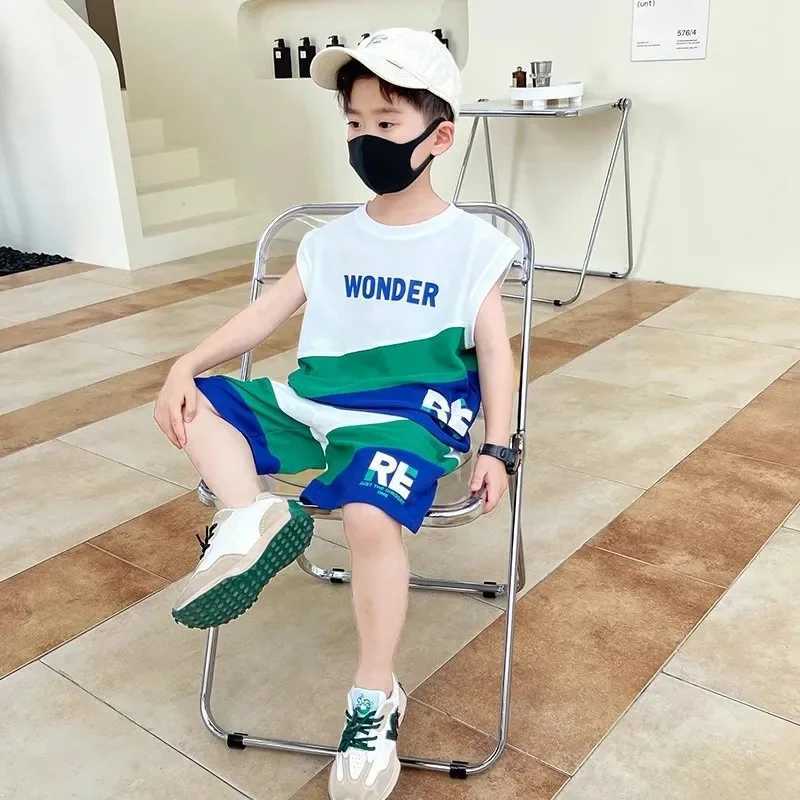 Clothing Sets Summer Teenage Boy Clothes Set Children Patchwork Vest T-shirts and Shorts Suit Fashion Letter Printed Top Bottom 2pcs OutfitsY241225NAA