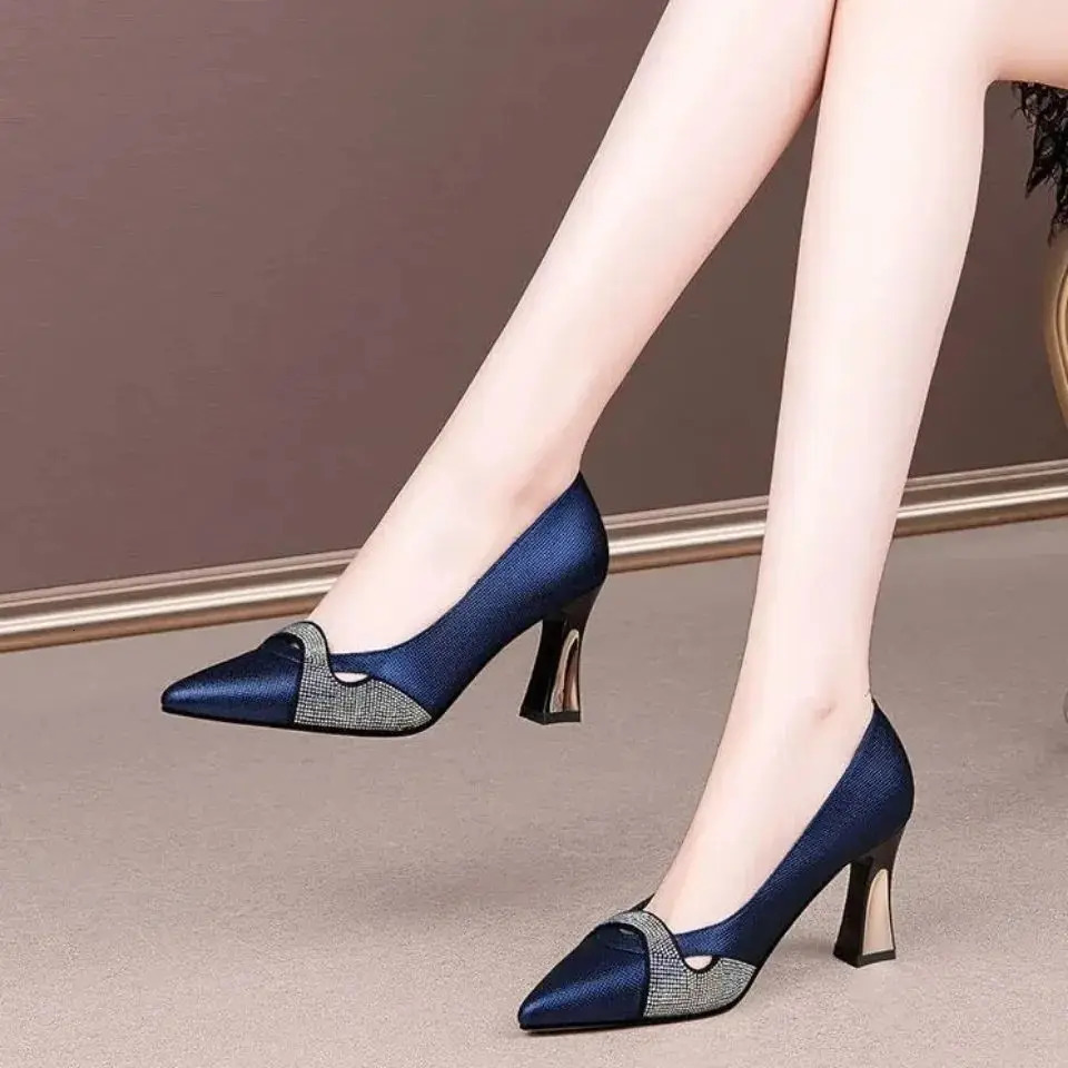 Cresfimix Zapatos Dama women light weigh green pu leather 3cm low heel shoes for office lady party comfort black heels a6691c 241225