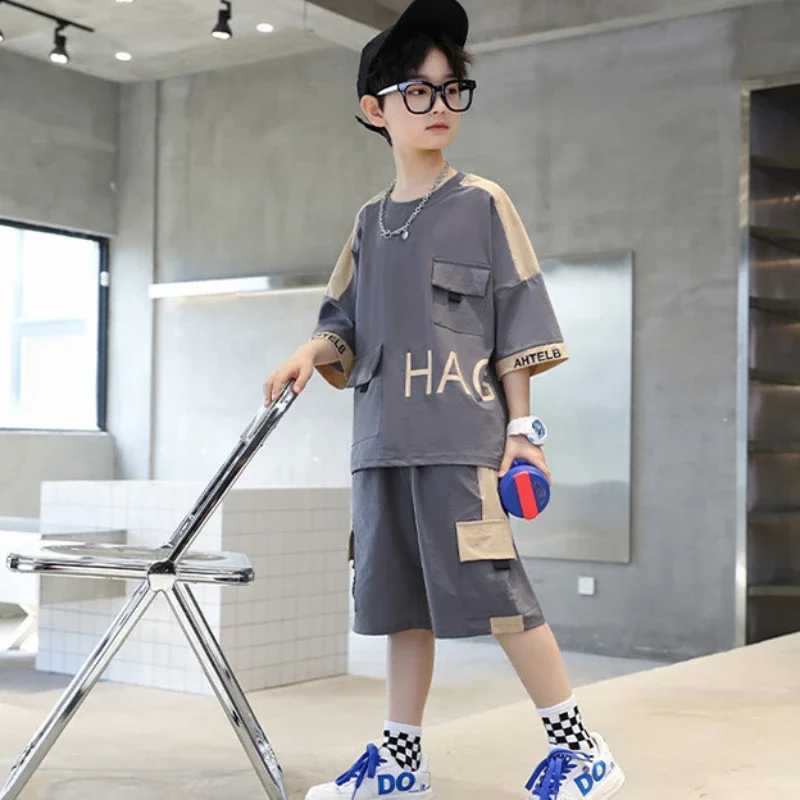 Clothing Sets Summer Teenage Boys Short Sleeve Clothes Set Children Letter Print Top and Bottom 2pcs Suit Kid T-shirts Cargo Pants TracksuitY241225WPK