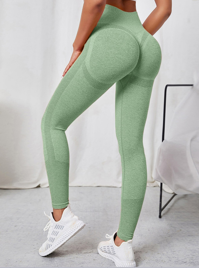 European and American female designer seamless high waisted elastic solid yoga suit bra peach hip pants sports leggings set fitness suit training jogg