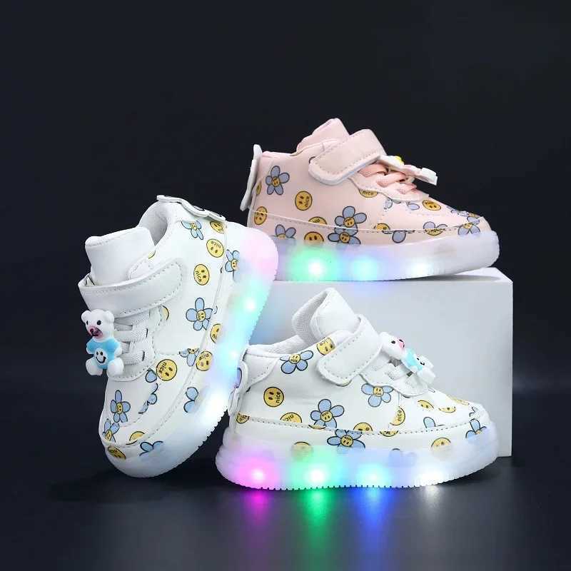 Athletic Outdoor Childrens Shining Light Sneakers Little Kids Glowing Light Sneakers Baby Toddler Luminous Shoes Childrens Light-up Board Shoes H24122