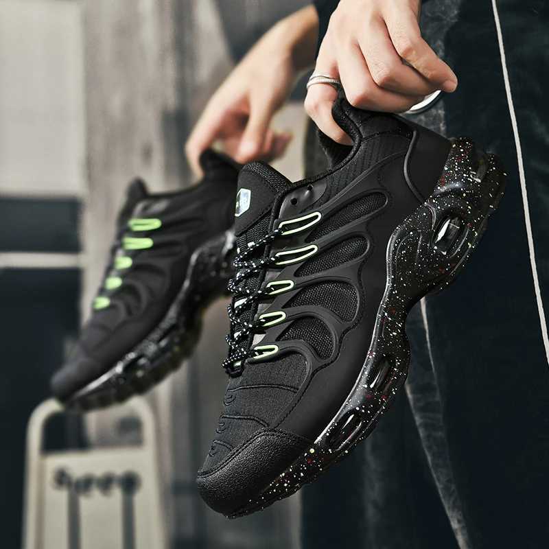 Hot Selling Men Running Shoes with Cushioning Anti Slip Big Size 37-46 Outdoor Tennis Shoes Classic Training Fitness SneakersC250304